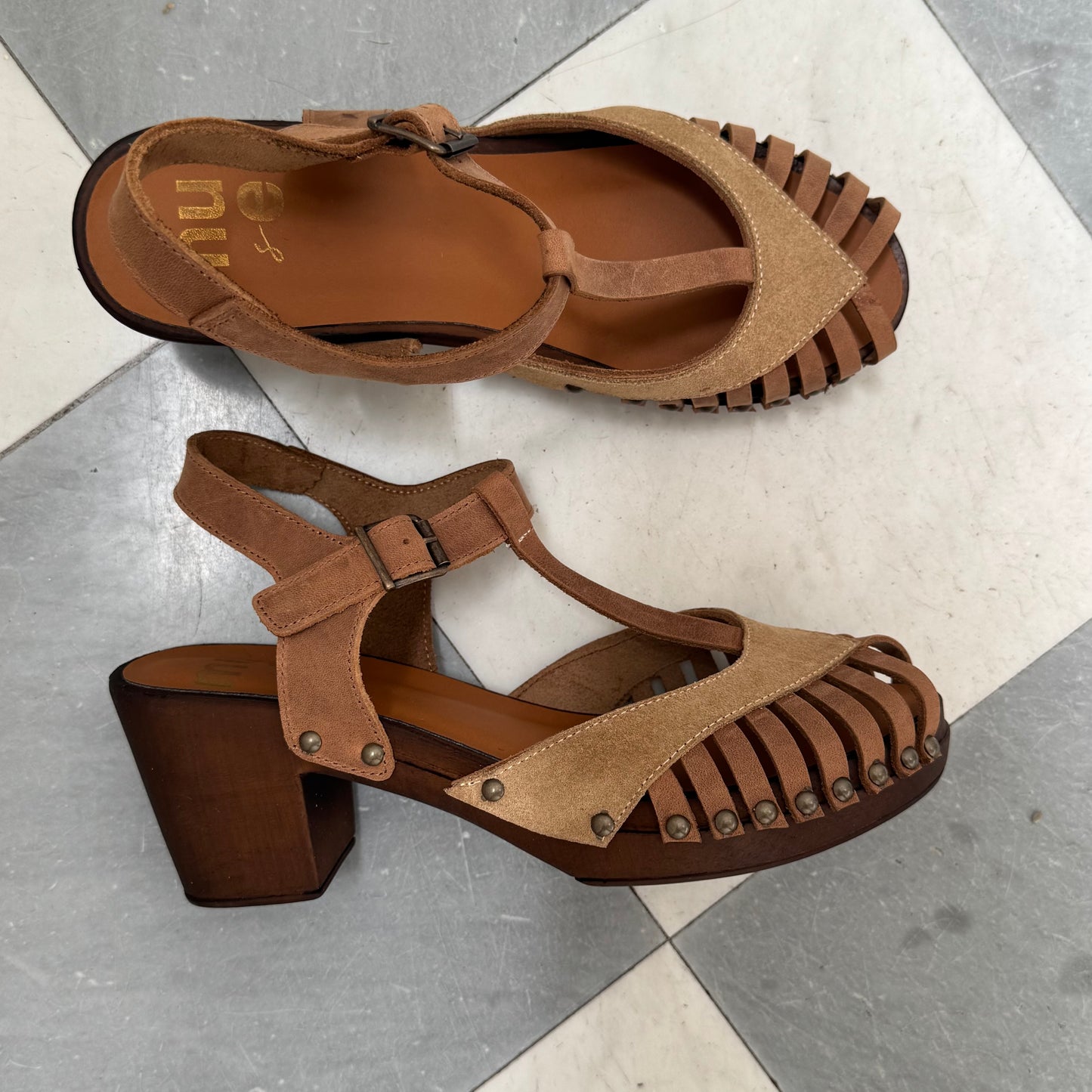 ZOCCOLO CHARLESTON | MUSE