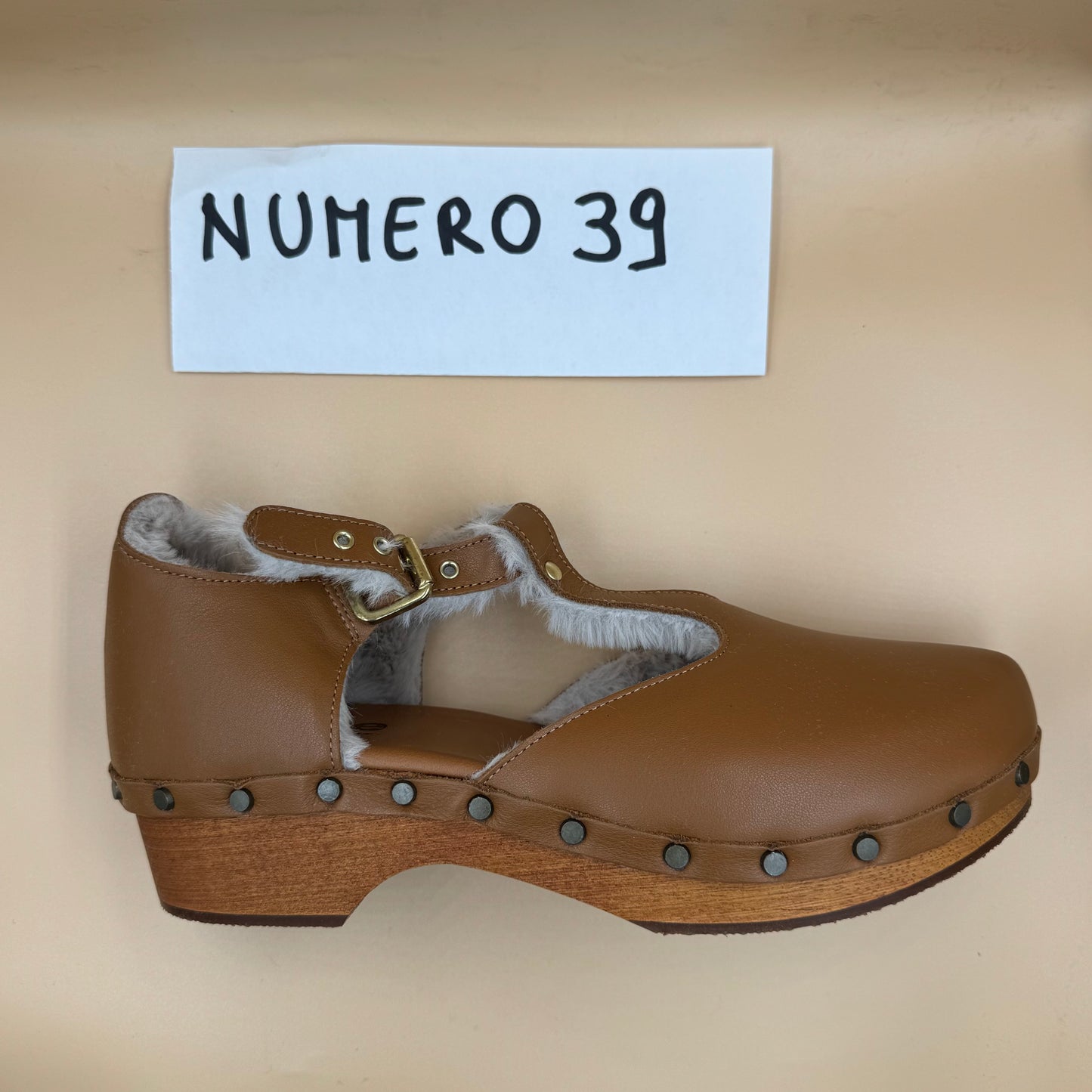 ZOCCOLI SCONTATISSIMI 39