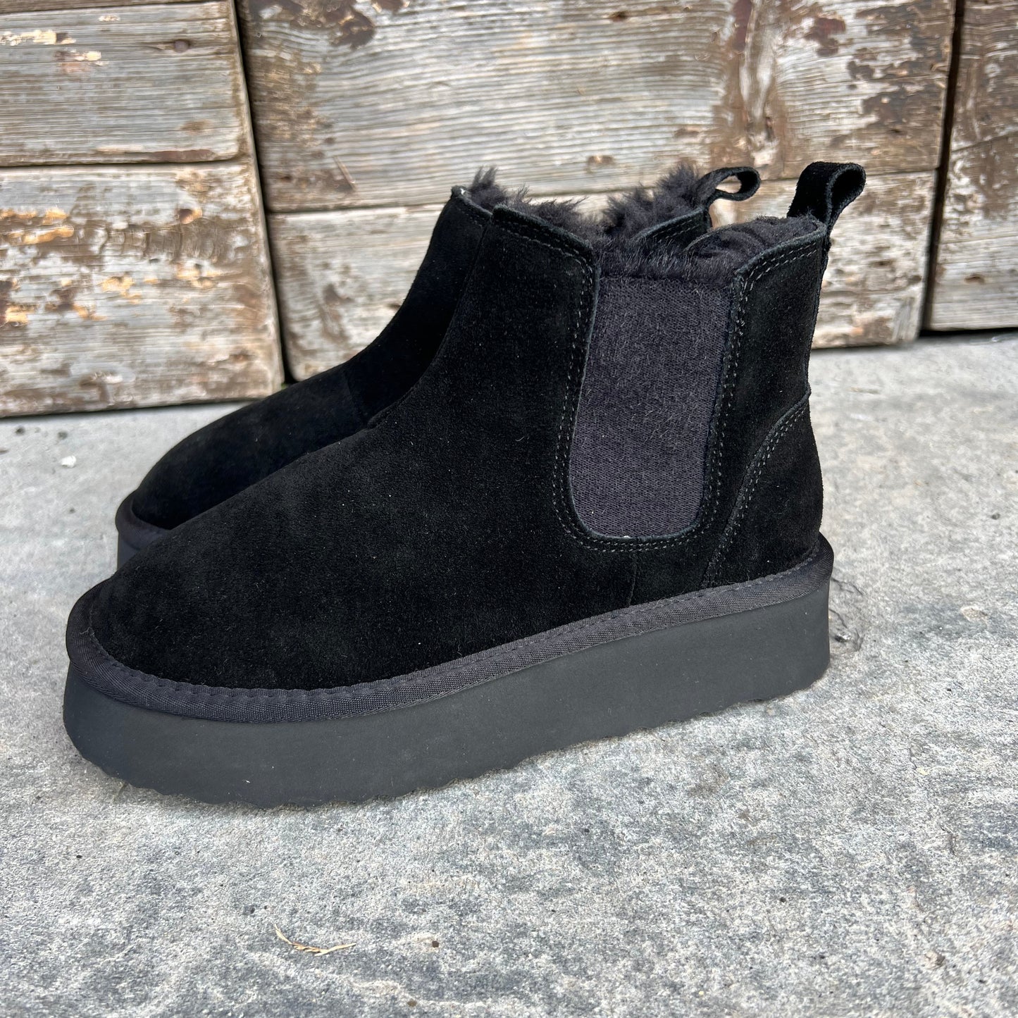 BEATLES // PLATFORM IN PELLE