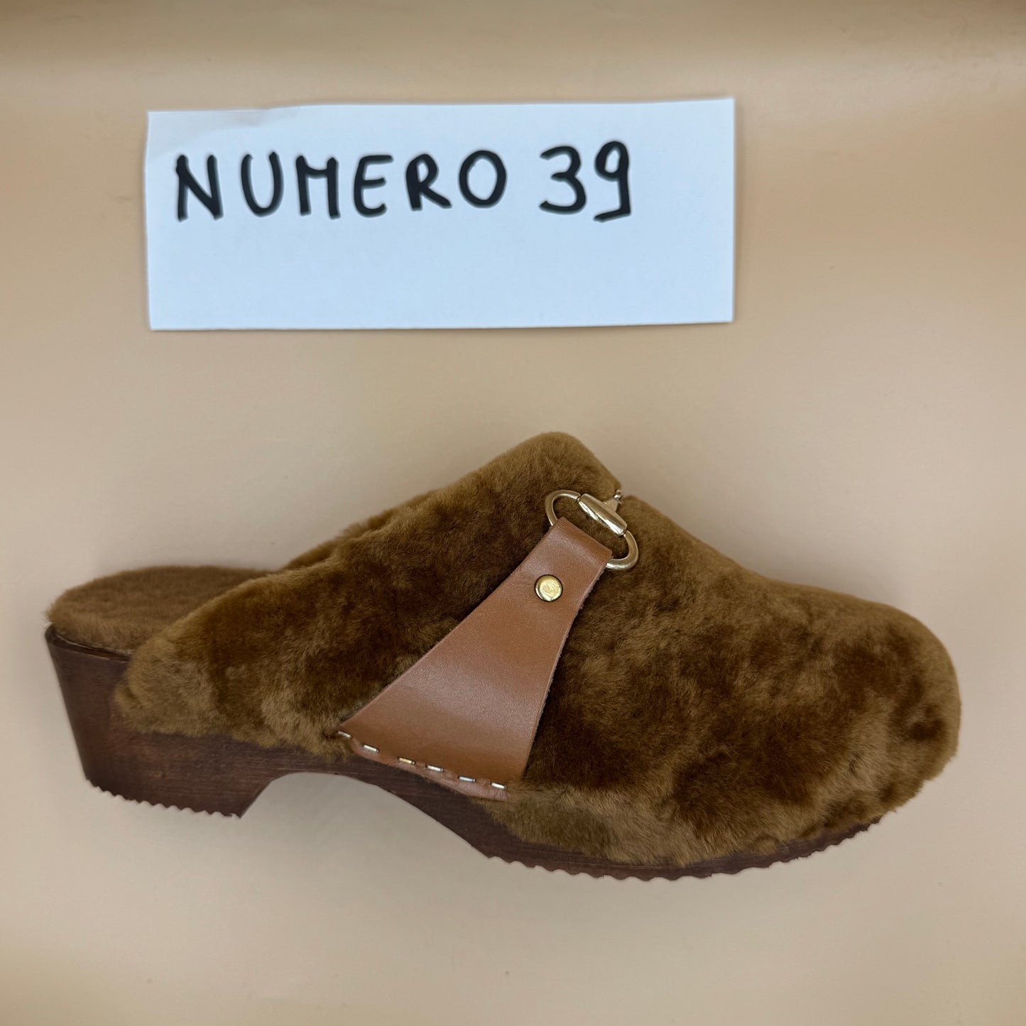 ZOCCOLI SCONTATISSIMI 39