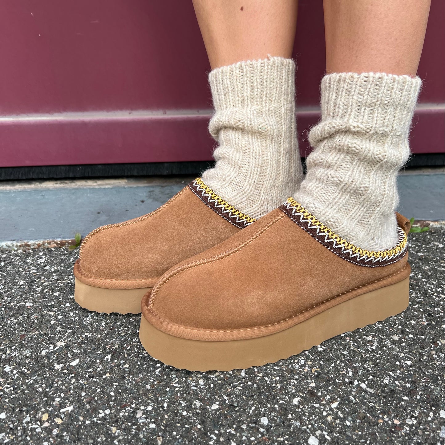 SLIPPERS // PLATFORM IN PELLE