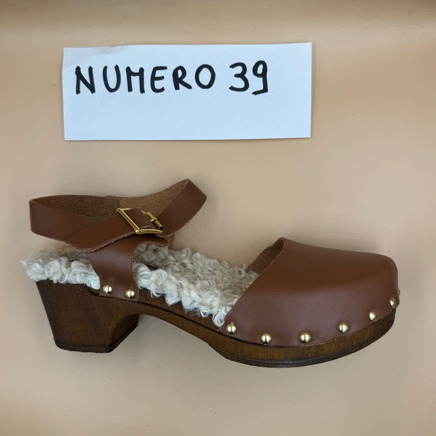 ZOCCOLI SCONTATISSIMI 39