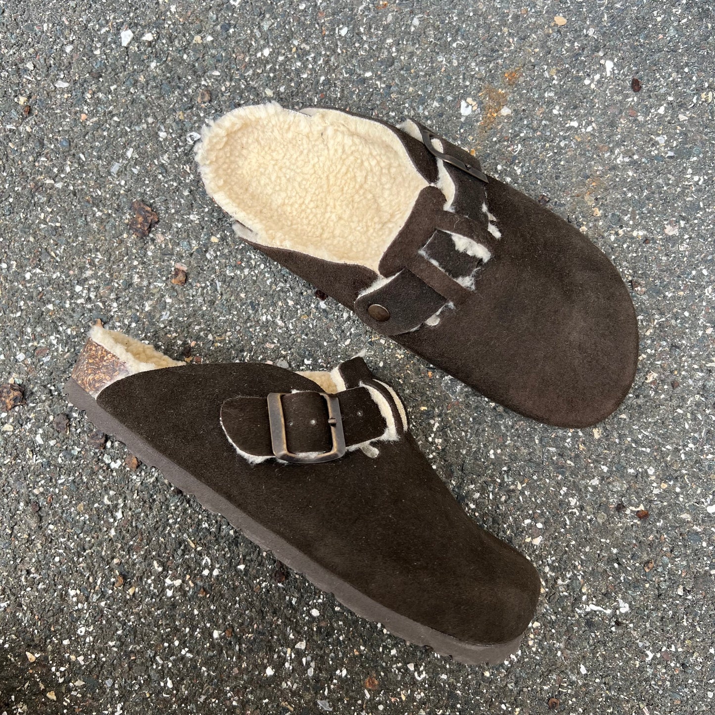 SABOT IN CROSTA DI CAMOSCIO CON PELLICCIA //