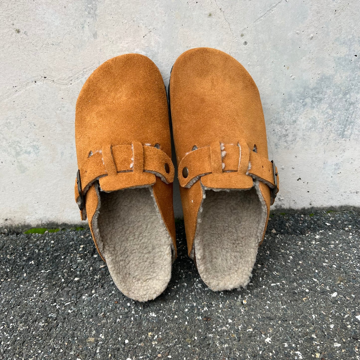 SABOT IN CROSTA DI CAMOSCIO CON PELLICCIA //