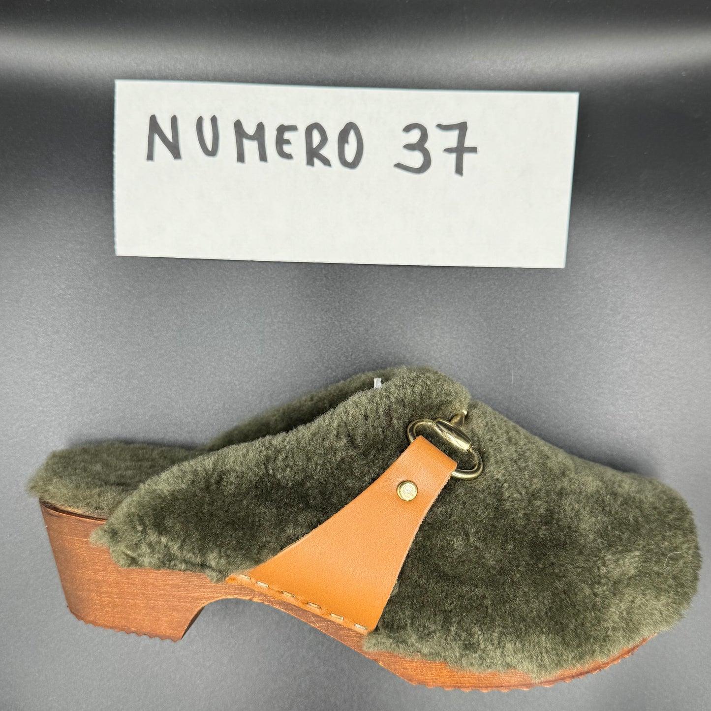 ZOCCOLI SCONTATISSIMI 37