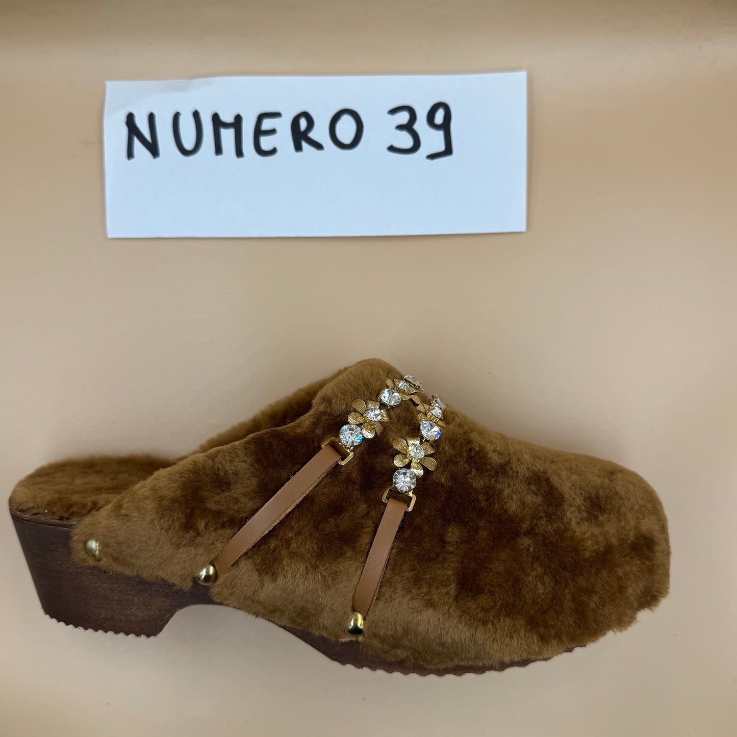 ZOCCOLI SCONTATISSIMI 39