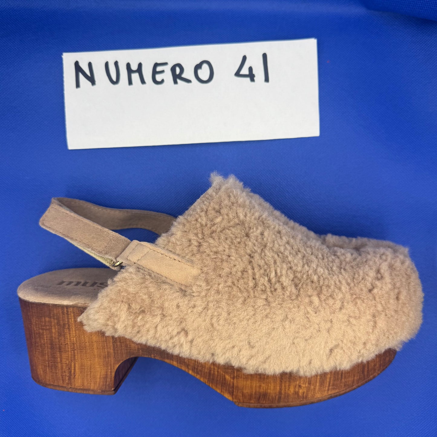ZOCCOLI SCONTATISSIMI 41