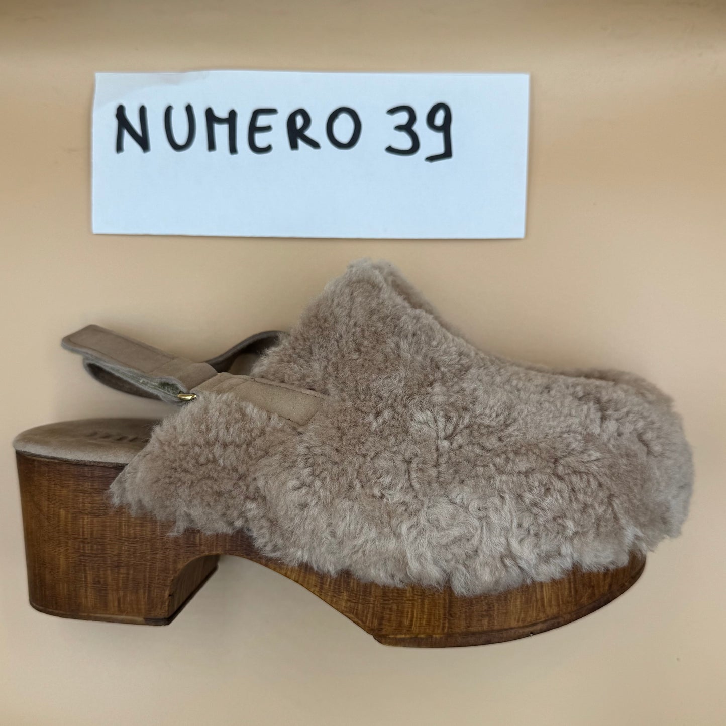 ZOCCOLI SCONTATISSIMI 39