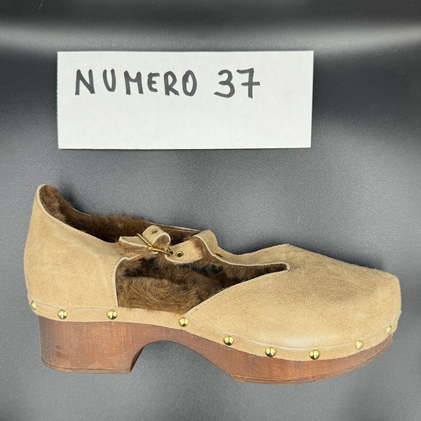 ZOCCOLI SCONTATISSIMI 37