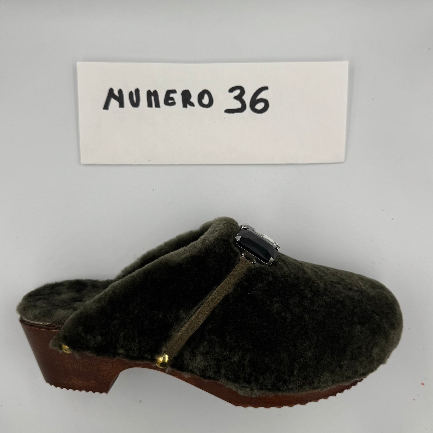ZOCCOLI SCONTATISSIMI 36