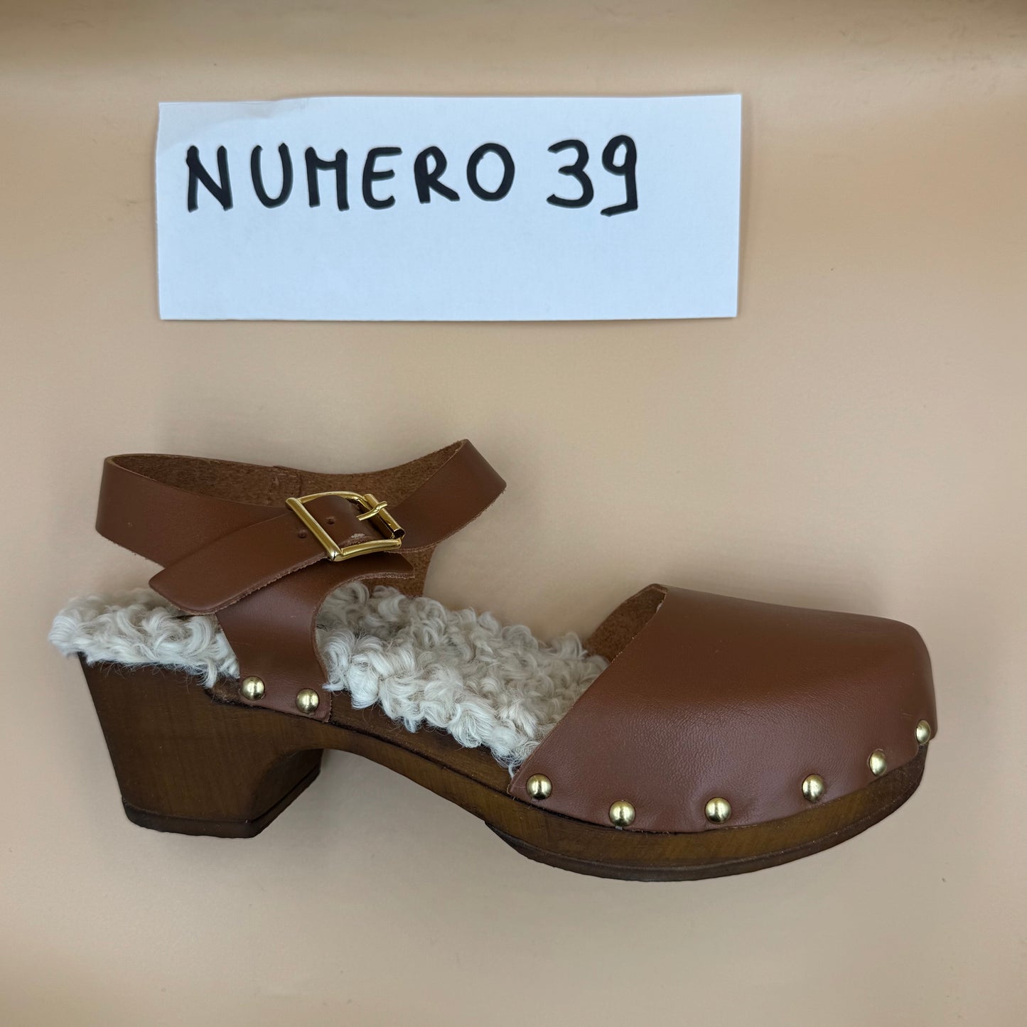 ZOCCOLI SCONTATISSIMI 39