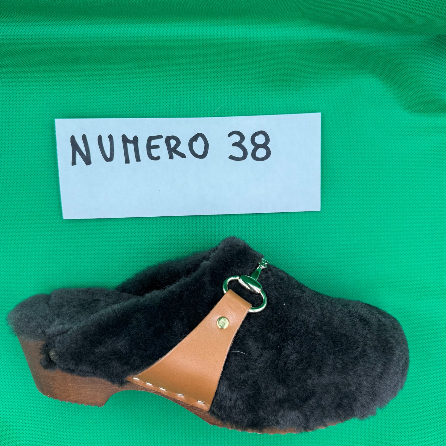 ZOCCOLI SCONTATISSIMI 38