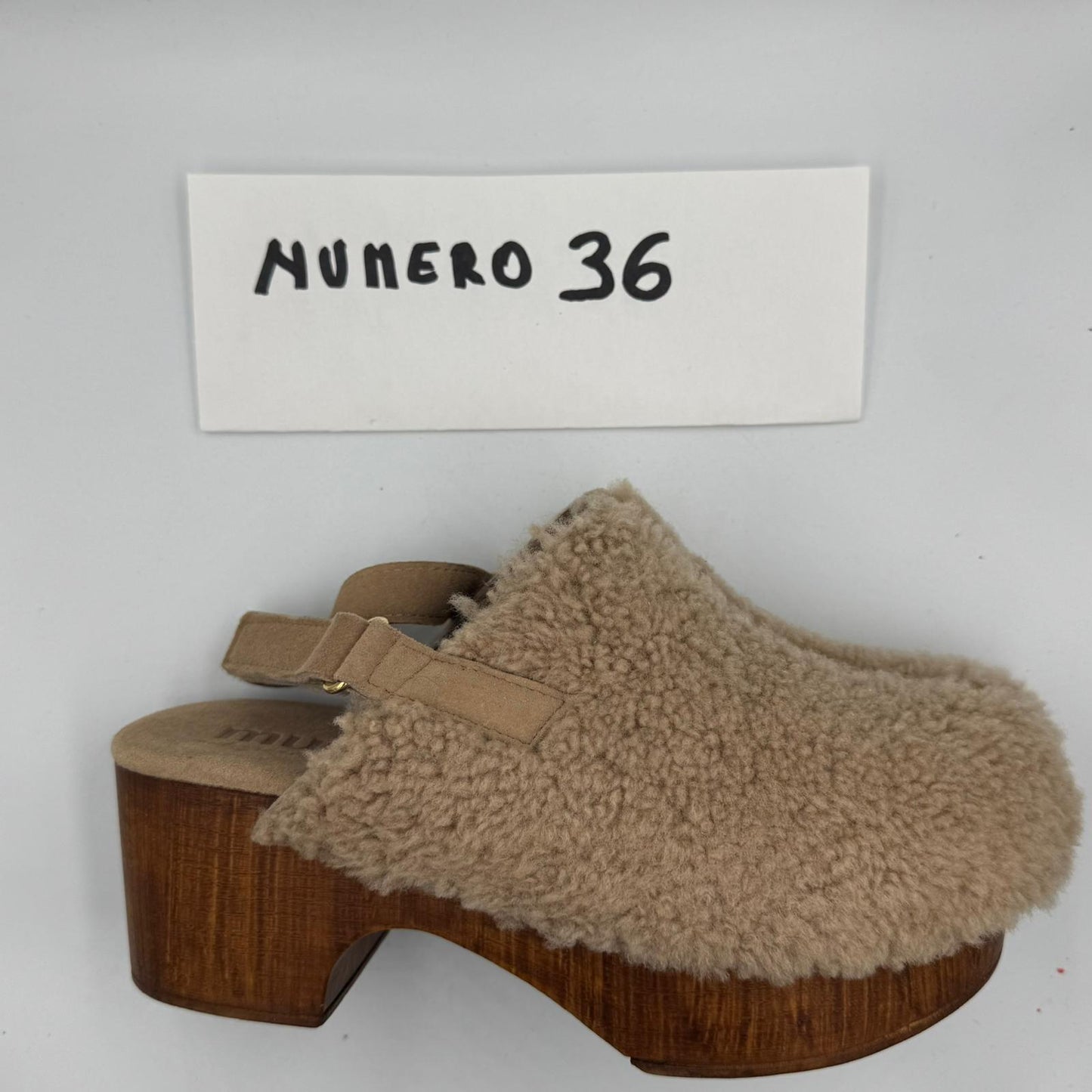 ZOCCOLI SCONTATISSIMI 36