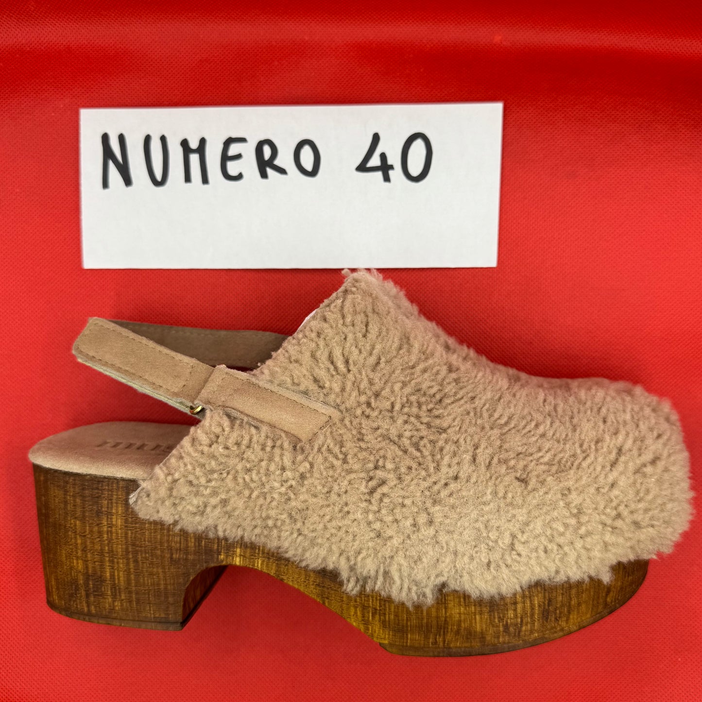 ZOCCOLI SCONTATISSIMI 40