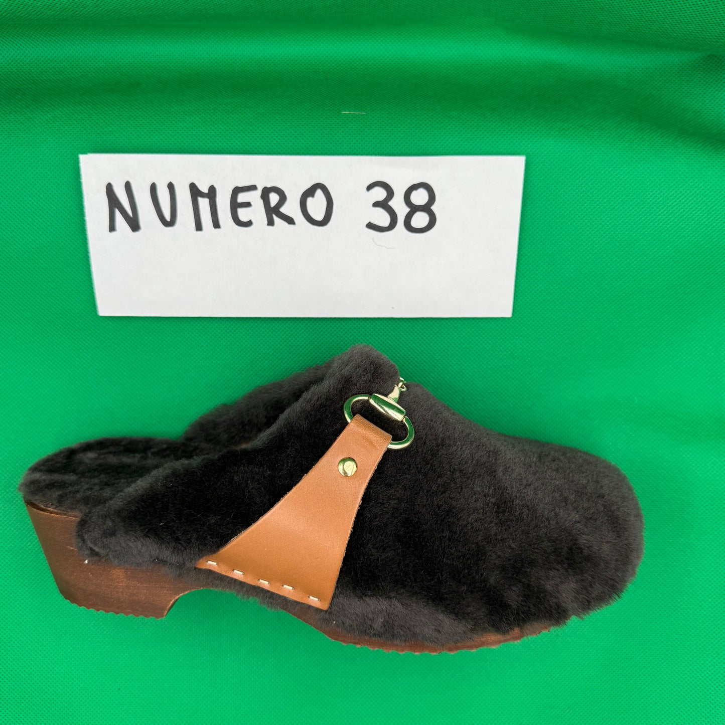 ZOCCOLI SCONTATISSIMI 38