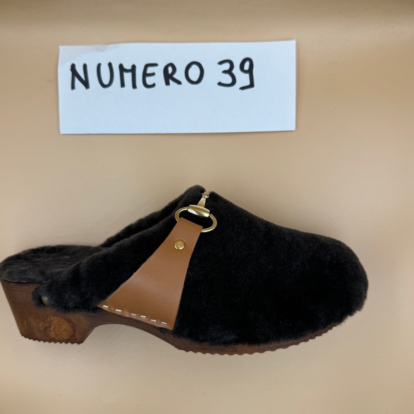 ZOCCOLI SCONTATISSIMI 39