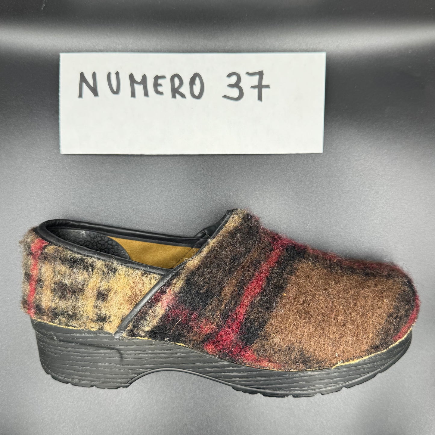 ZOCCOLI SCONTATISSIMI 37