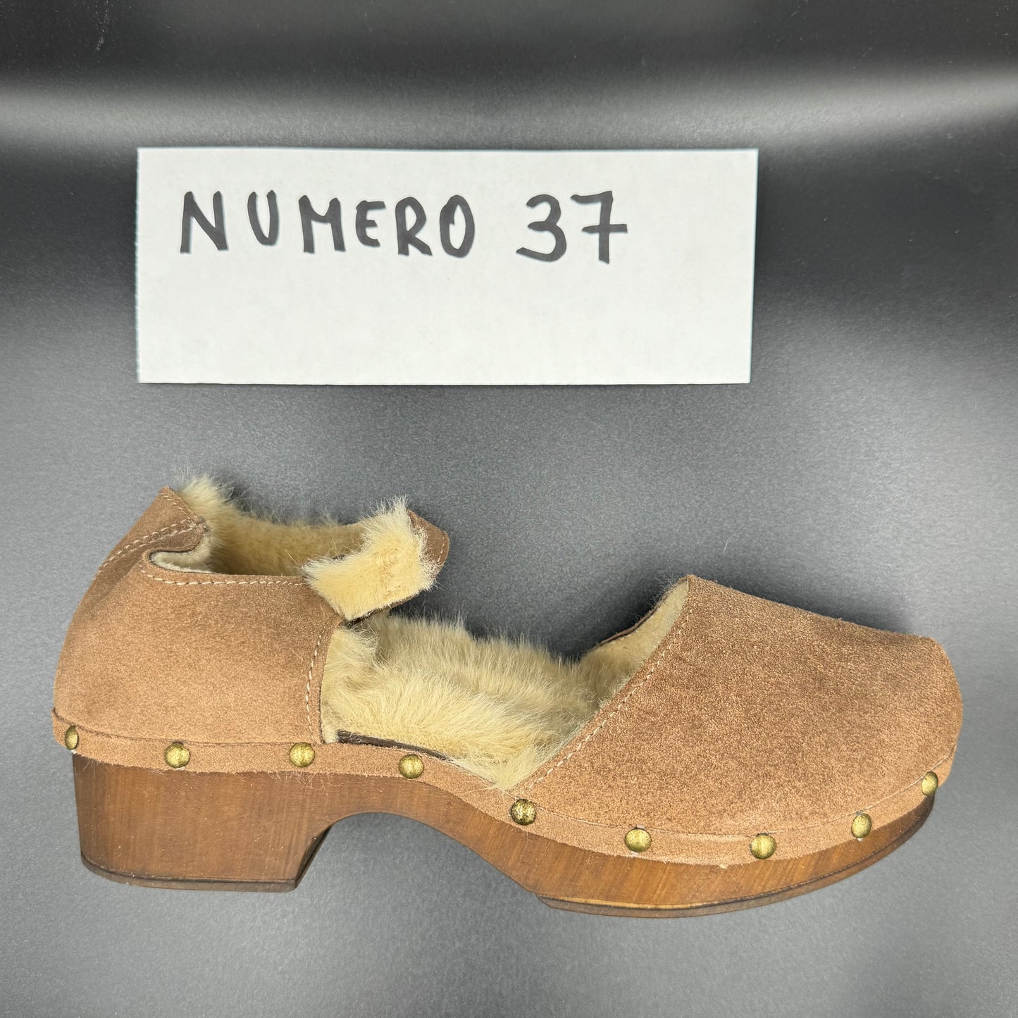 ZOCCOLI SCONTATISSIMI 37