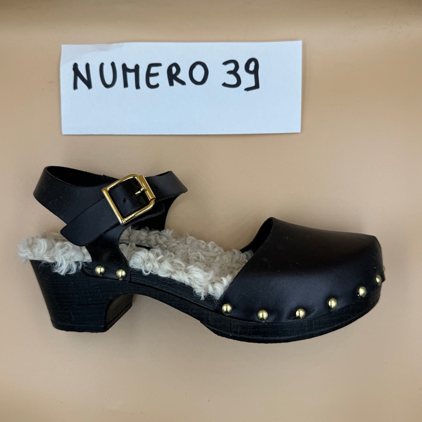 ZOCCOLI SCONTATISSIMI 39