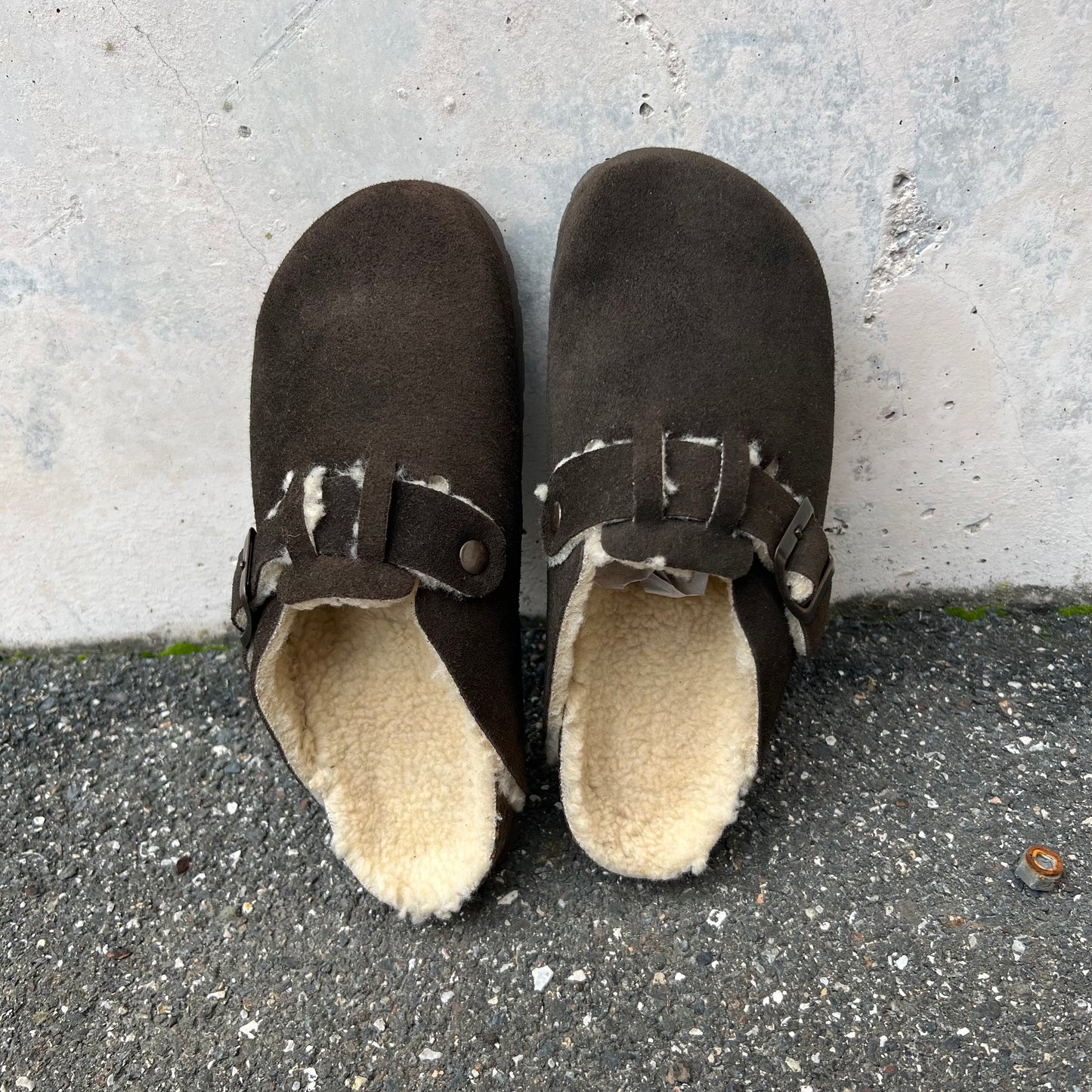 SABOT IN CROSTA DI CAMOSCIO CON PELLICCIA //