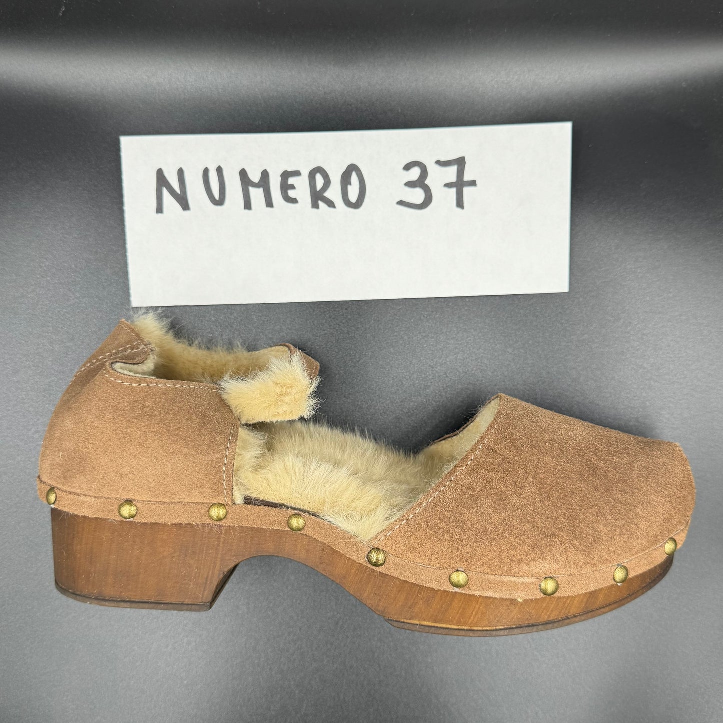 ZOCCOLI SCONTATISSIMI 37