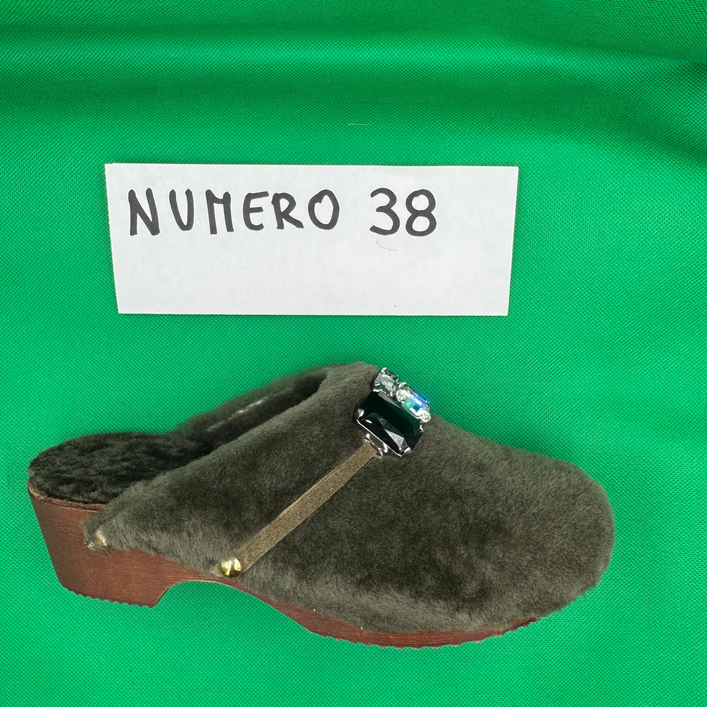 ZOCCOLI SCONTATISSIMI 38