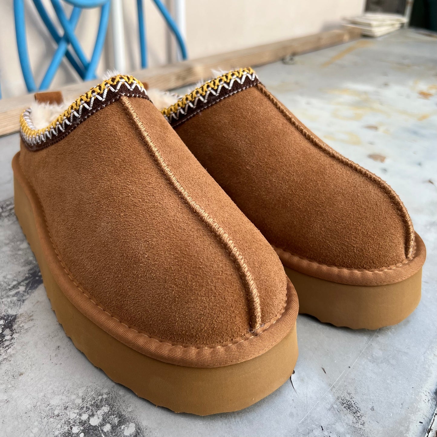 SLIPPERS // PLATFORM IN PELLE