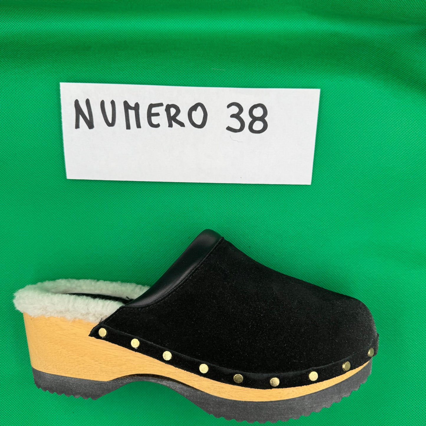 ZOCCOLI SCONTATISSIMI 38