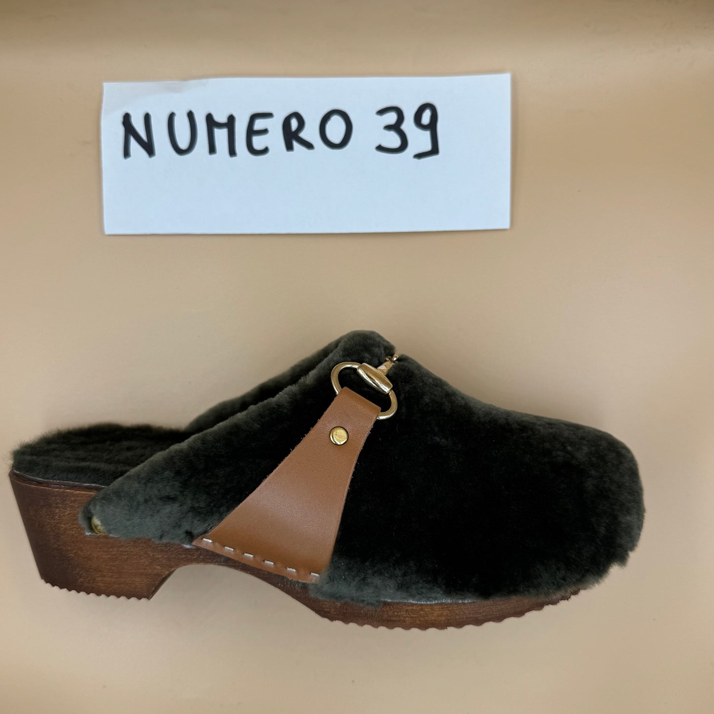 ZOCCOLI SCONTATISSIMI 39