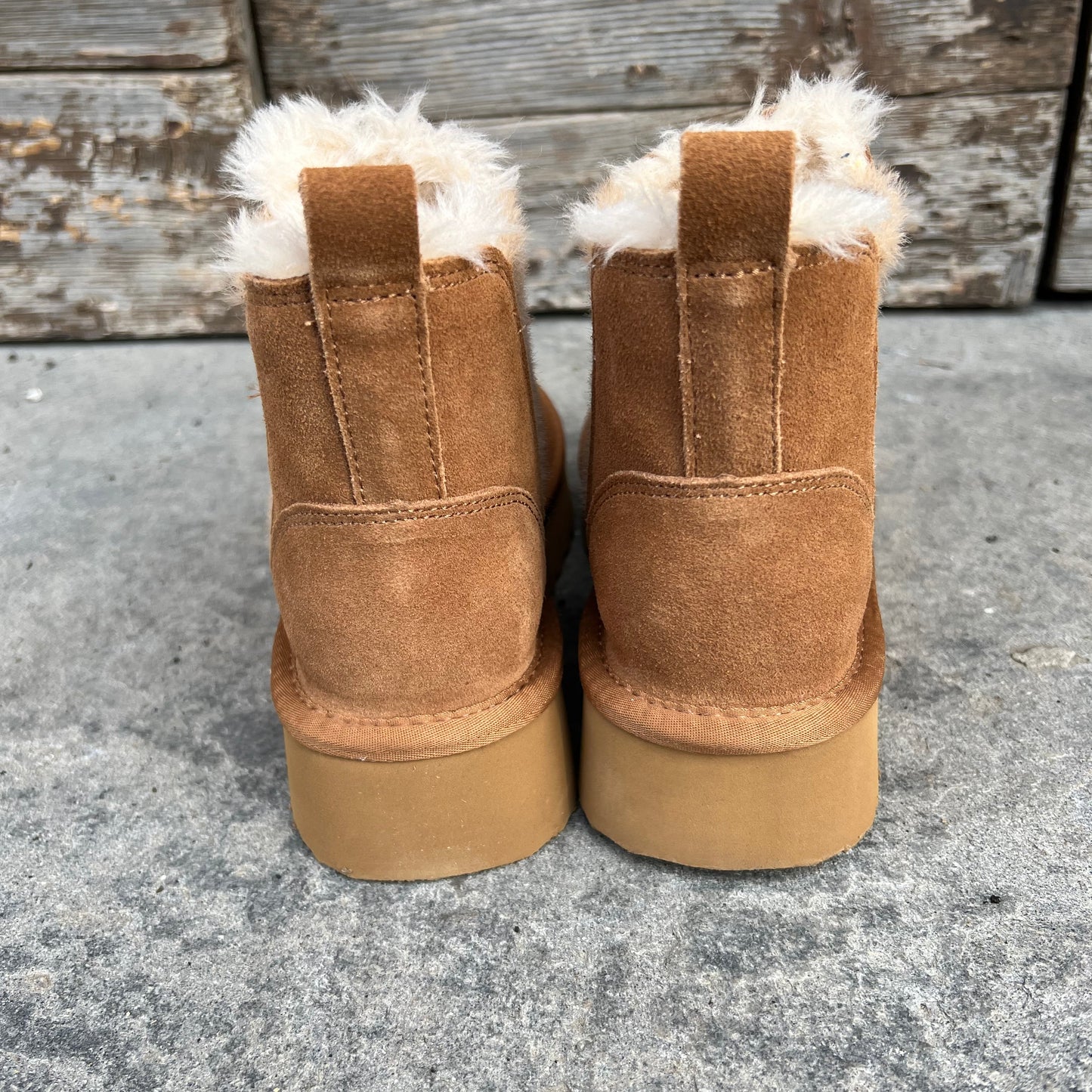 BEATLES // PLATFORM IN PELLE