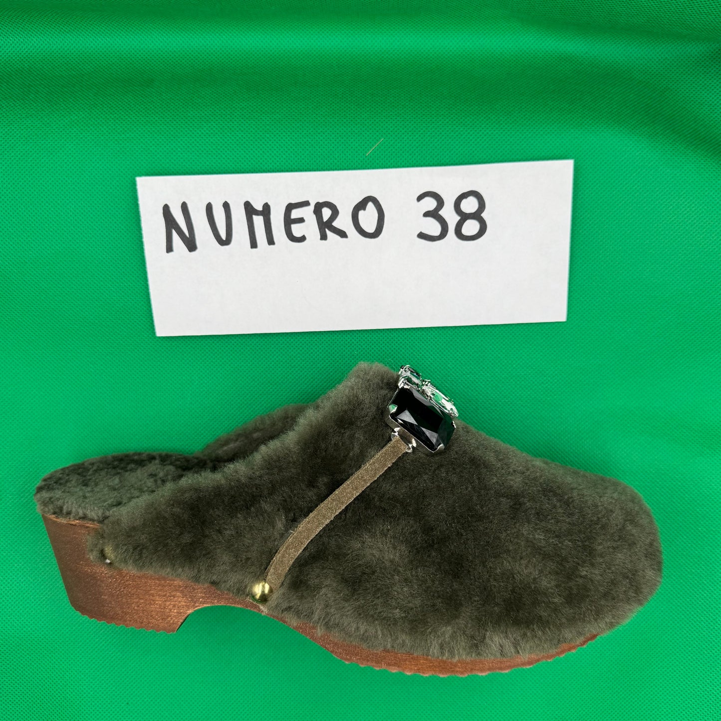 ZOCCOLI SCONTATISSIMI 38