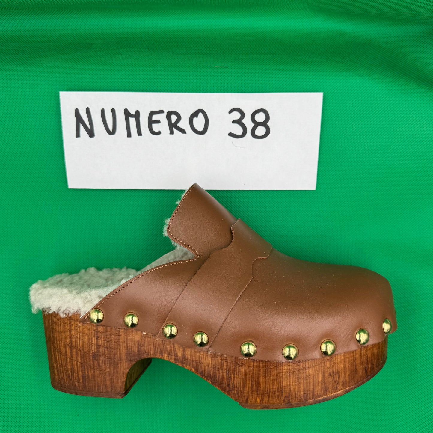 ZOCCOLI SCONTATISSIMI 38