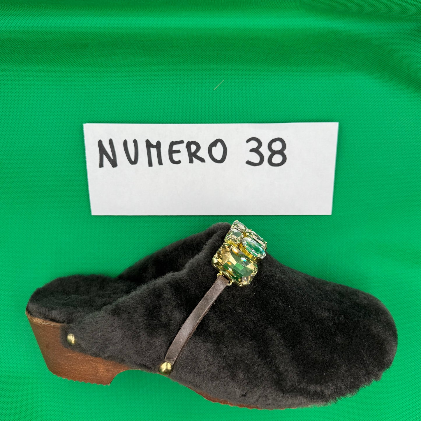 ZOCCOLI SCONTATISSIMI 38