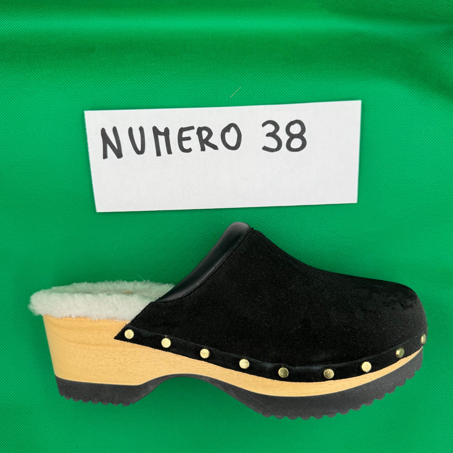 ZOCCOLI SCONTATISSIMI 38