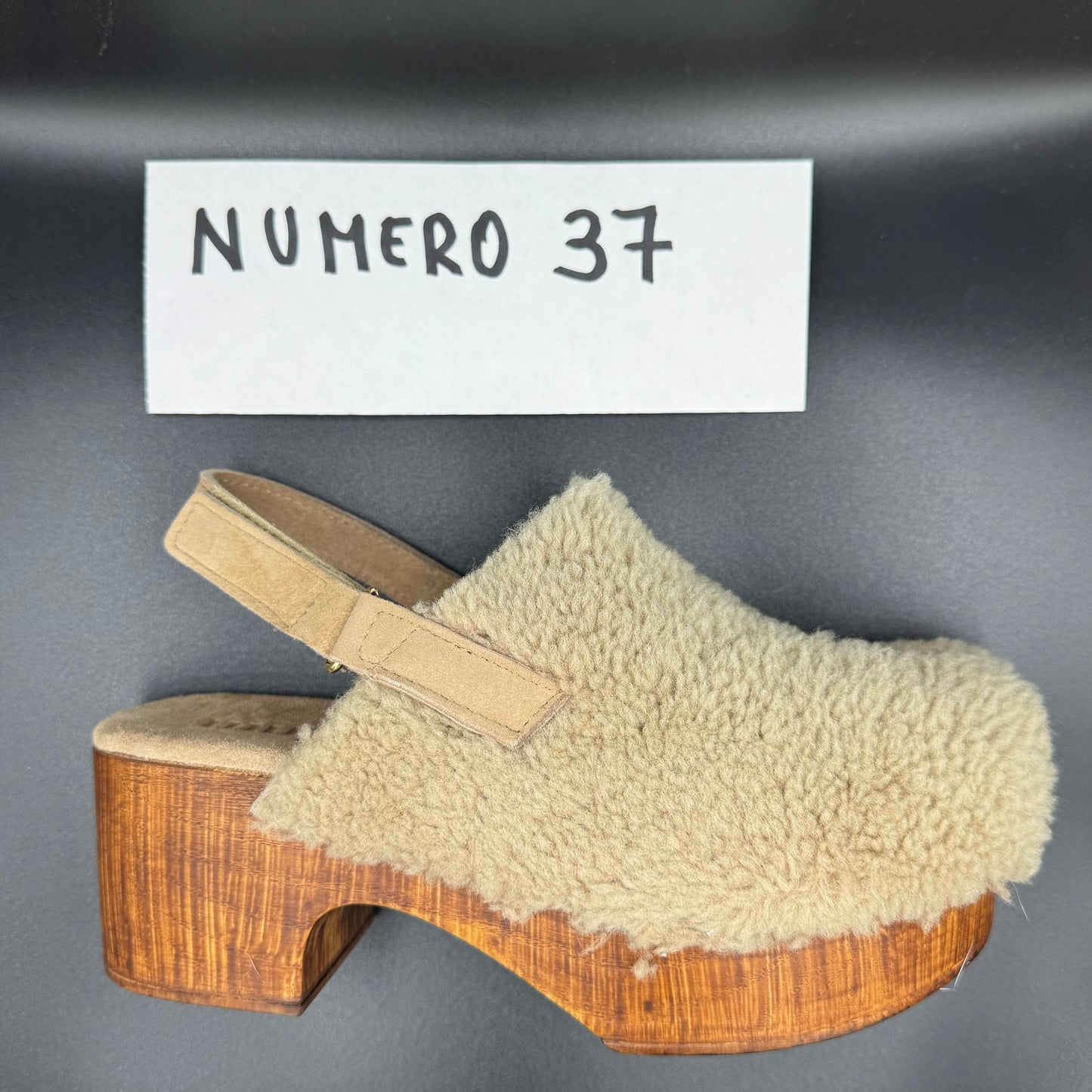 ZOCCOLI SCONTATISSIMI 37