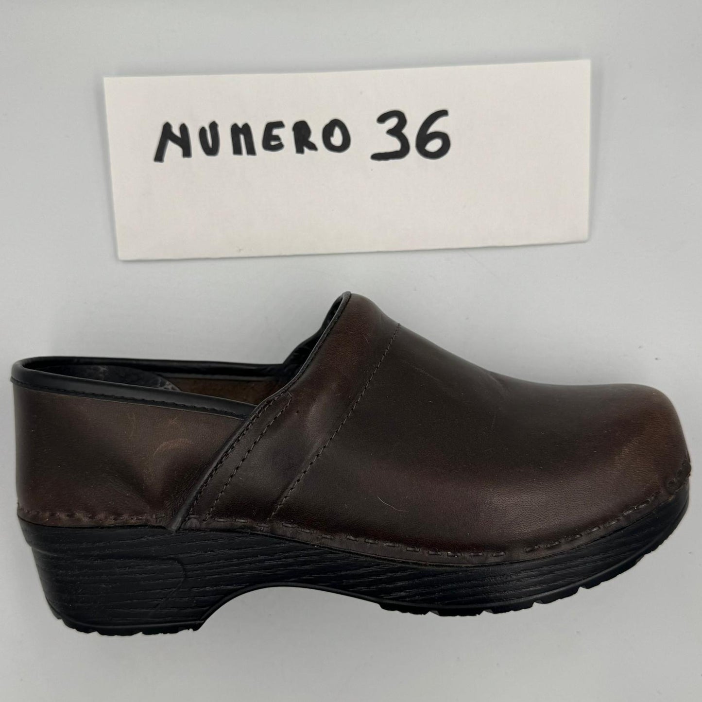 ZOCCOLI SCONTATISSIMI 36