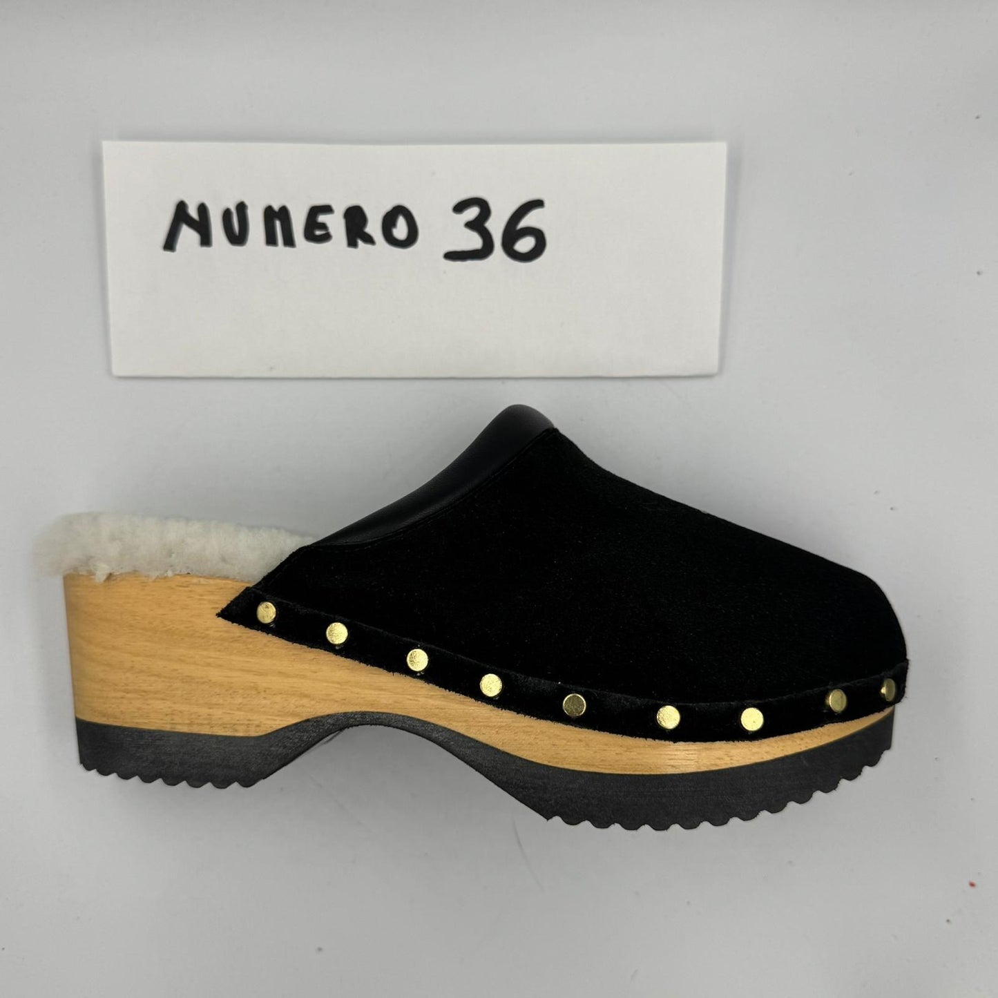 ZOCCOLI SCONTATISSIMI 36