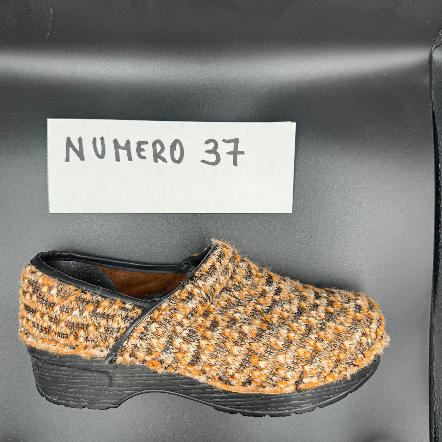 ZOCCOLI SCONTATISSIMI 37