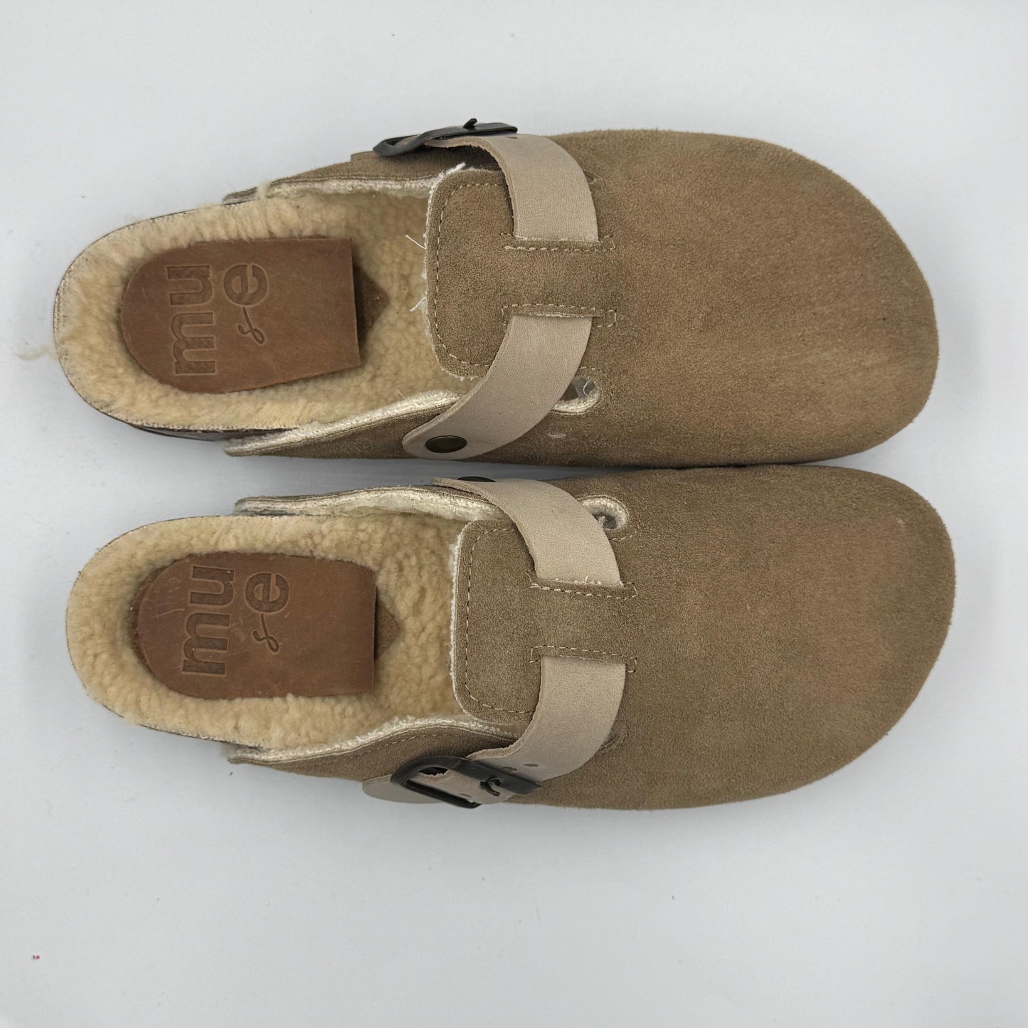 SABOT IN CROSTA DI CAMOSCIO CON PELLICCIA //