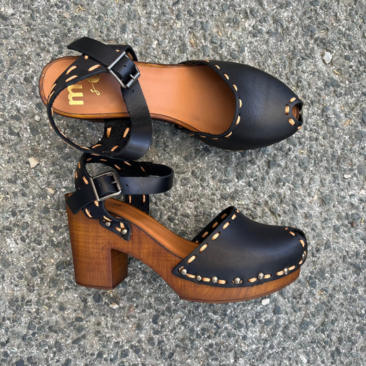 ZOCCOLO MEDUSA | MUSE