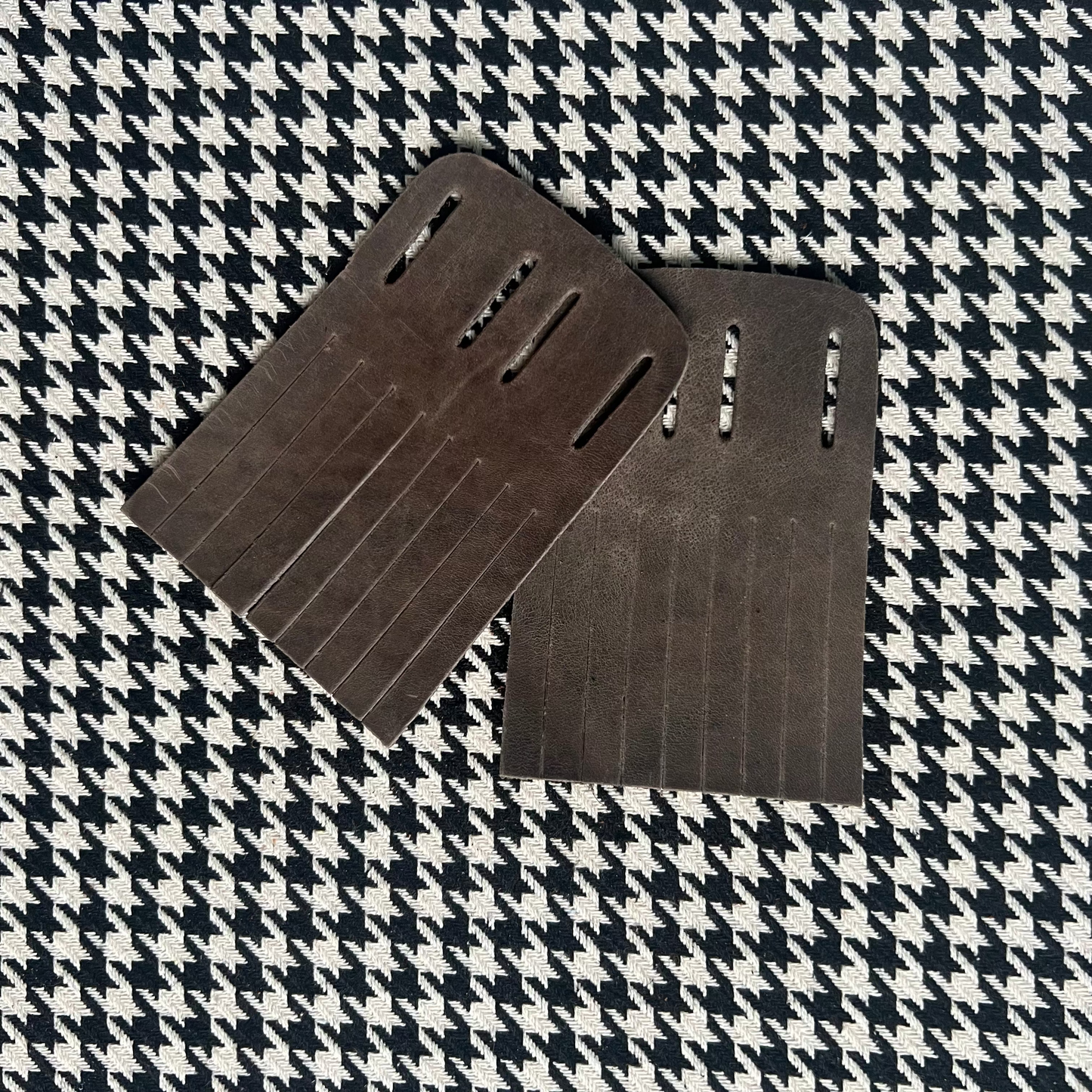 ACCESSORIO | FRANGIA IN PELLE PER SABOT