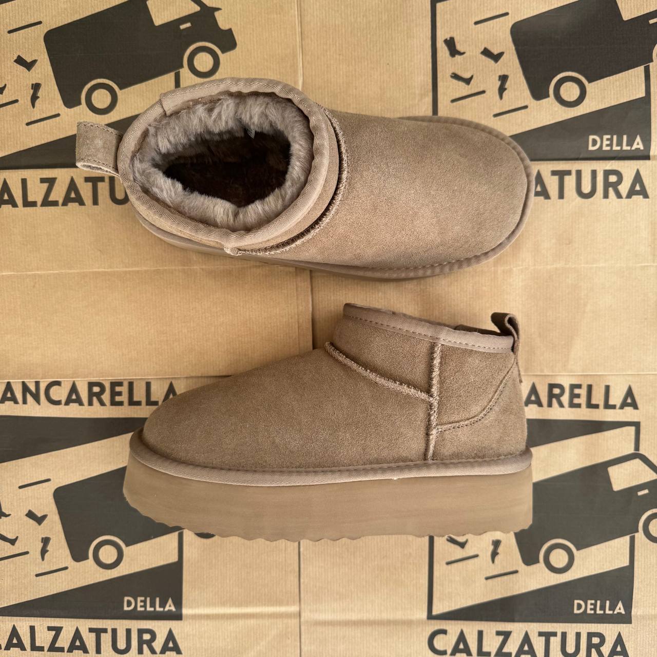 MINI // PLATFORM IN PELLE